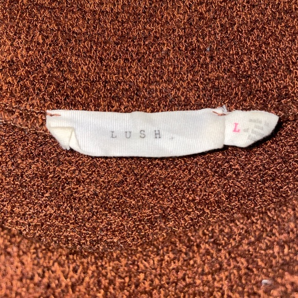 Lush Oversized Sweater - Picture 3 of 5